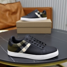 Burberry Low Shoes